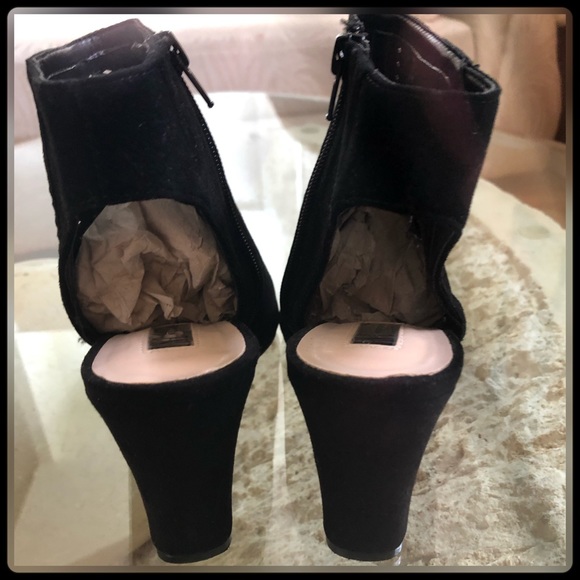 🌟🆕 NWOB BLACK SUEDE WEDGES 🌟 - Picture 5 of 7